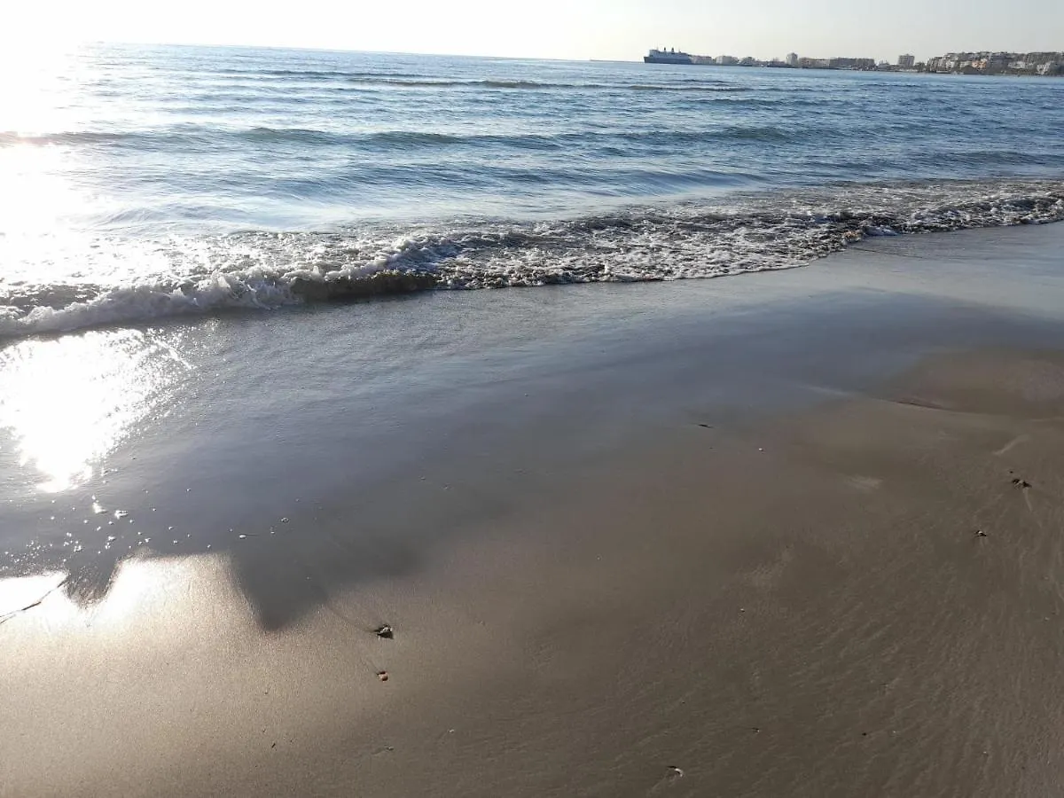 Sole&Mare Vlore Apartment, 10 Minutes From Lungomare Albanien